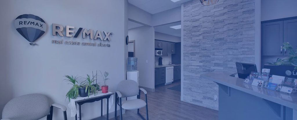 Remax Lacombe